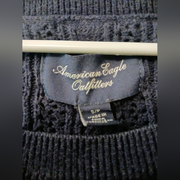 AMERICAN EAGLE OUTFITTERS WOMEN'S SMALL NAVY BLUE TOP💙 - Picture 3 of 3